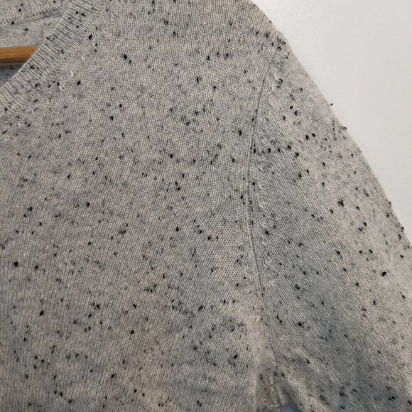 Cashmere Charter Club Luxury Sweater V-Neck Gray Charcoal Long Sleeve SZ Medium - Picture 6 of 13